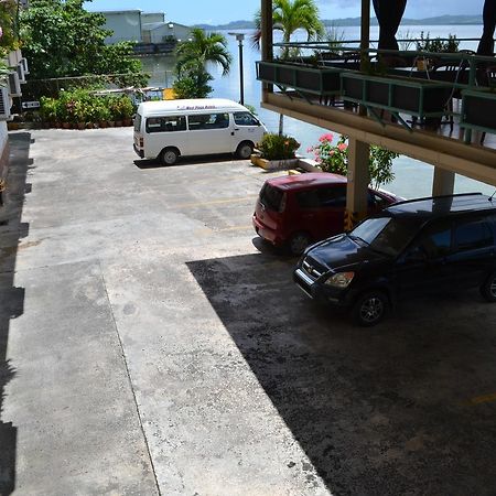 West Plaza By The Sea Hotel Koror Kültér fotó